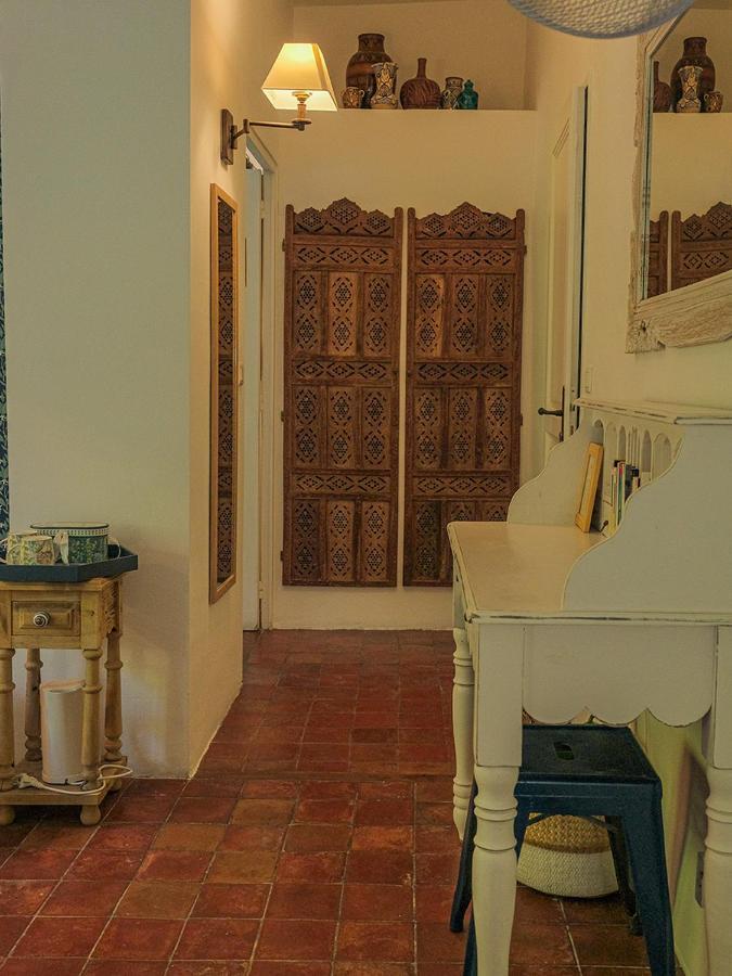 リル・シュル・ラ・ソルギュ Montjoia Bed & Breakfast エクステリア 写真
