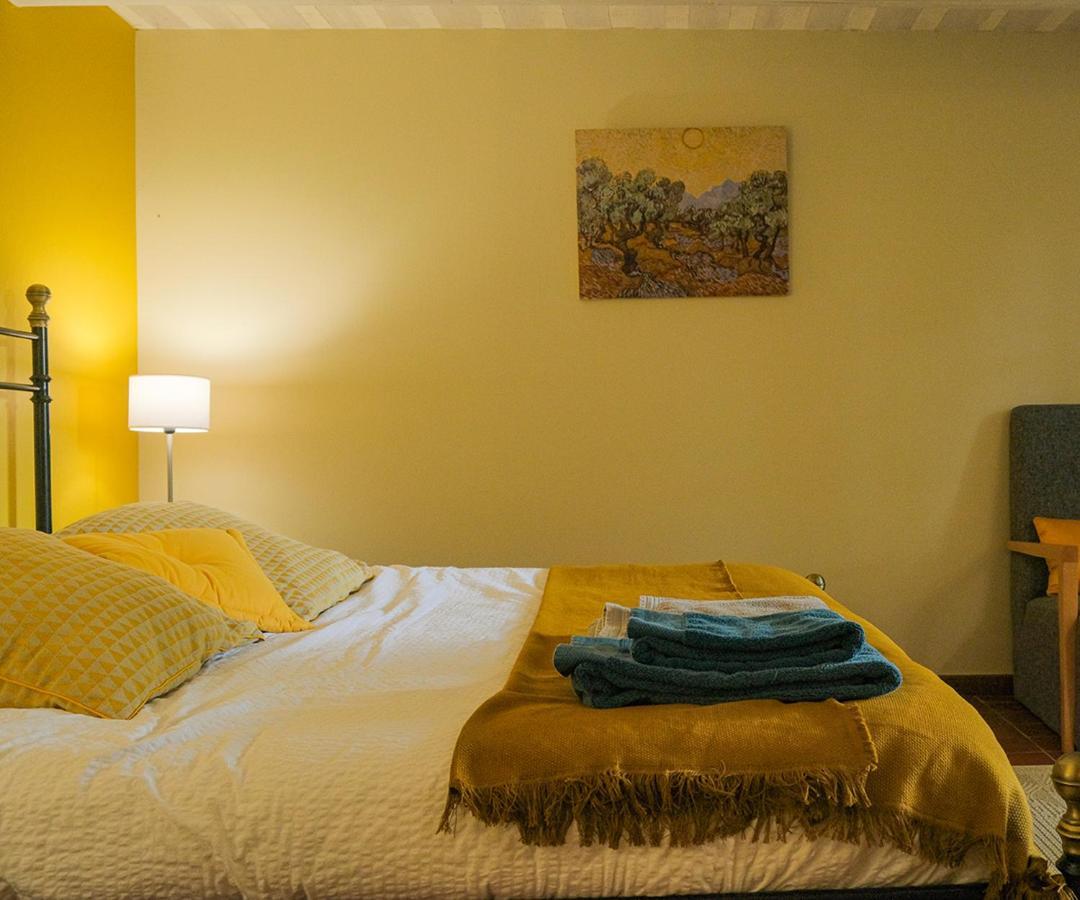 リル・シュル・ラ・ソルギュ Montjoia Bed & Breakfast エクステリア 写真