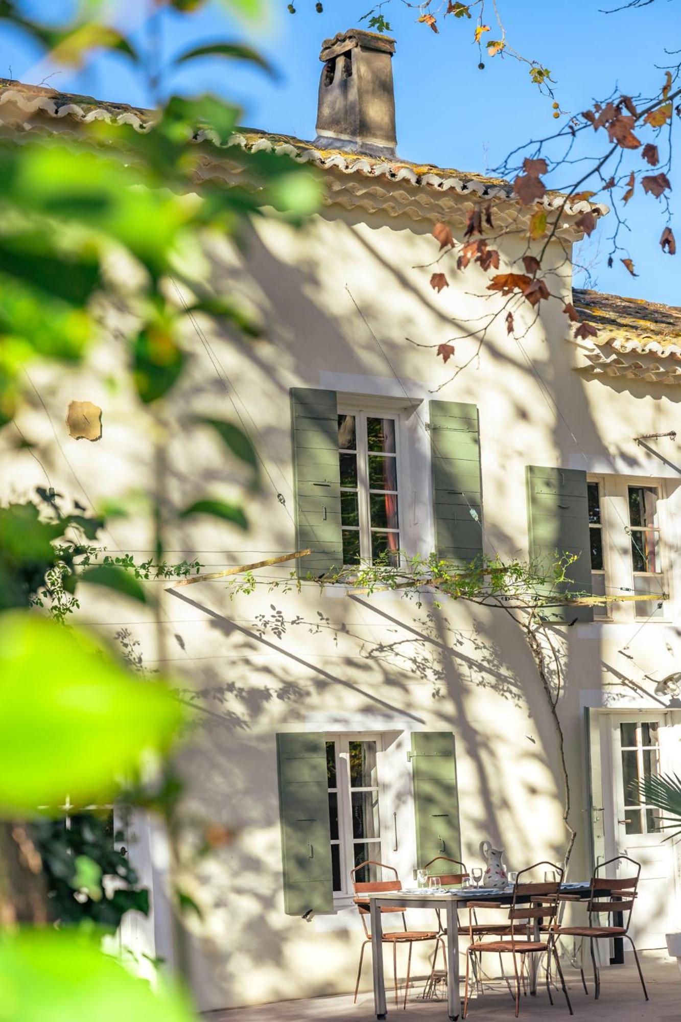 リル・シュル・ラ・ソルギュ Montjoia Bed & Breakfast エクステリア 写真