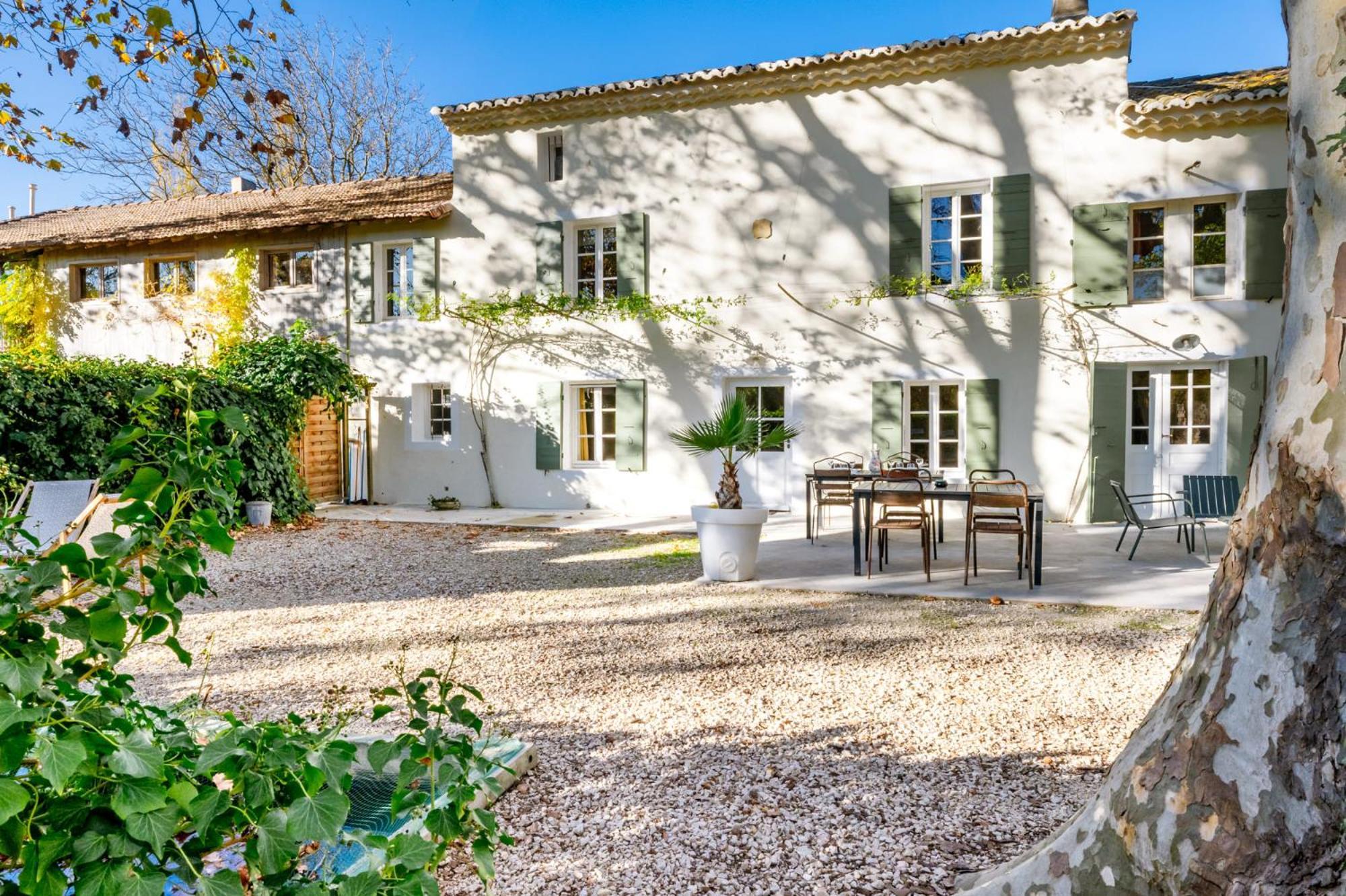 リル・シュル・ラ・ソルギュ Montjoia Bed & Breakfast エクステリア 写真