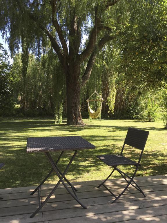 リル・シュル・ラ・ソルギュ Montjoia Bed & Breakfast エクステリア 写真